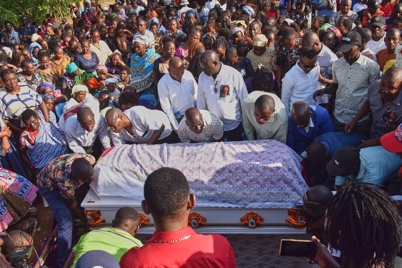 A Kenyan mother bled for hours after childbirth and died as healthcare remains weak | iNFOnews.ca