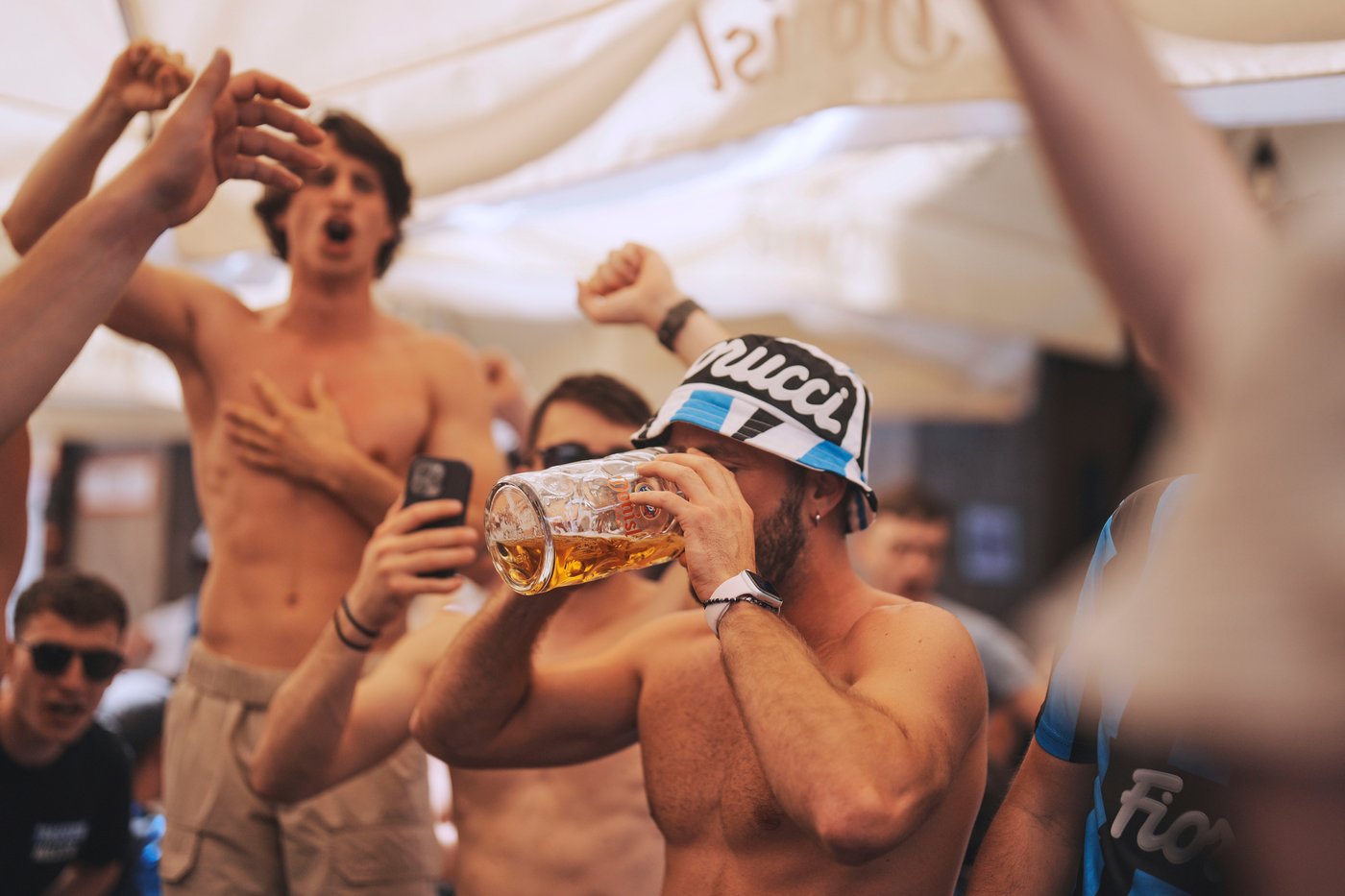 Many soccer fans will be drinking alcohol and watching the World Cup. In heat, doing that is risky | iNwheels
