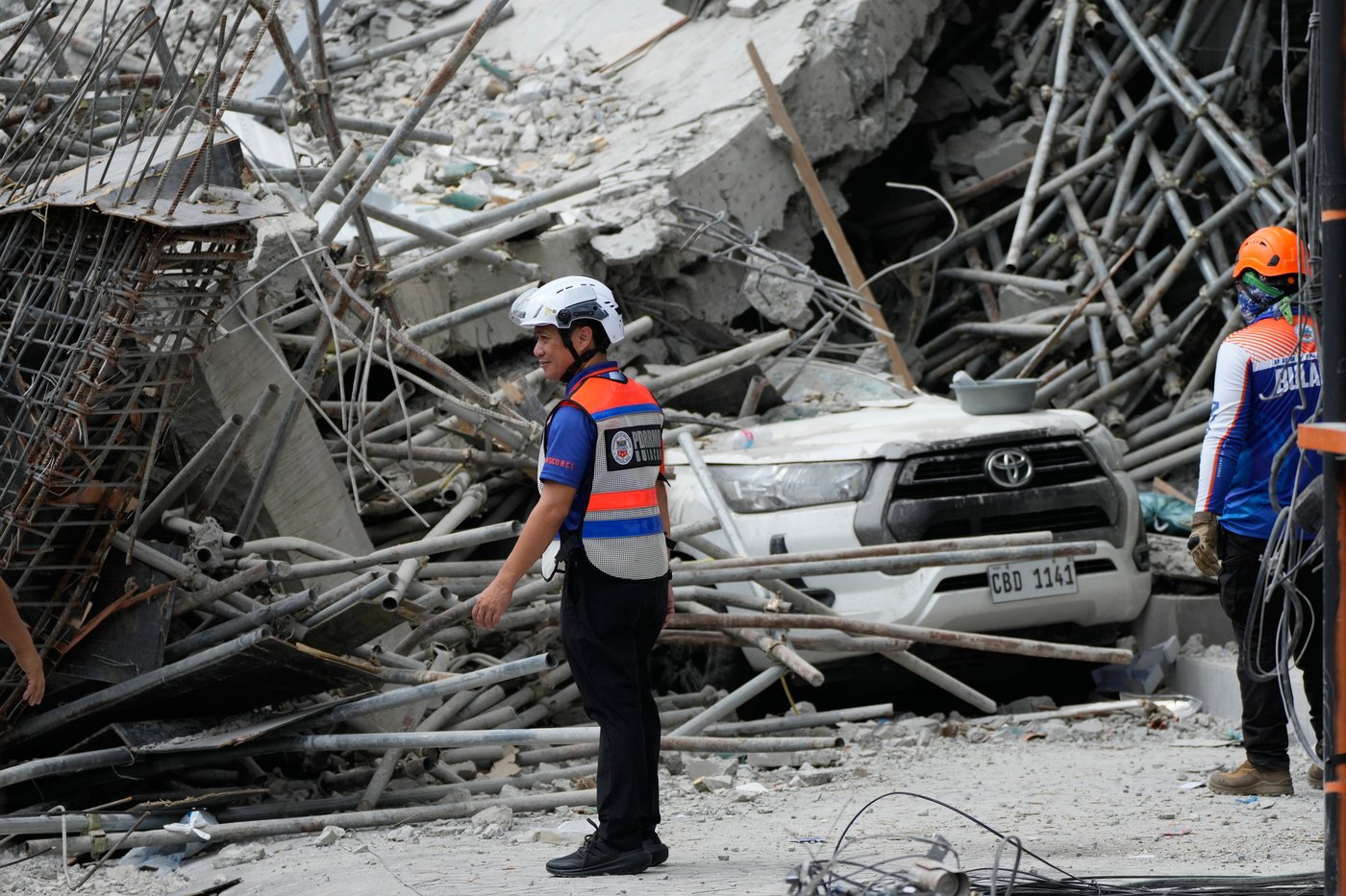 4 dead, 17 mostly workers still missing, in collapse of unfinished hotel in the Philippines | iNwheels