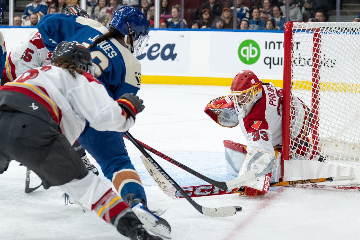 Rebecca Leslie nets OT winner to lift Charge past Goldeneyes 3-2 | iNFOnews.ca