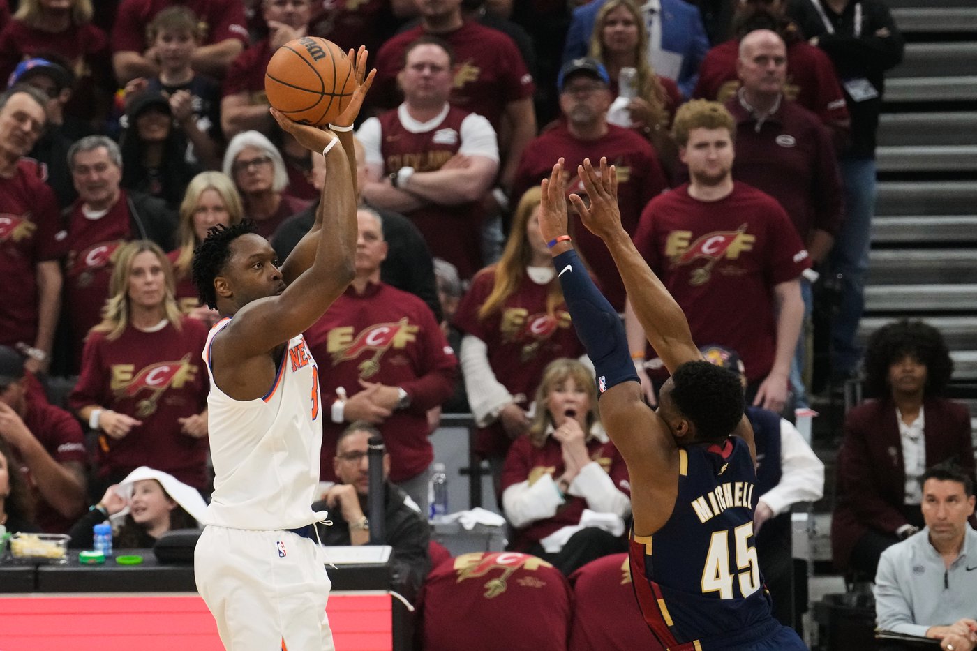Donovan Mitchell, Cavs fall into perilous 3-0 hole as Knicks keeping rolling on road in East finals | iNFOnews.ca