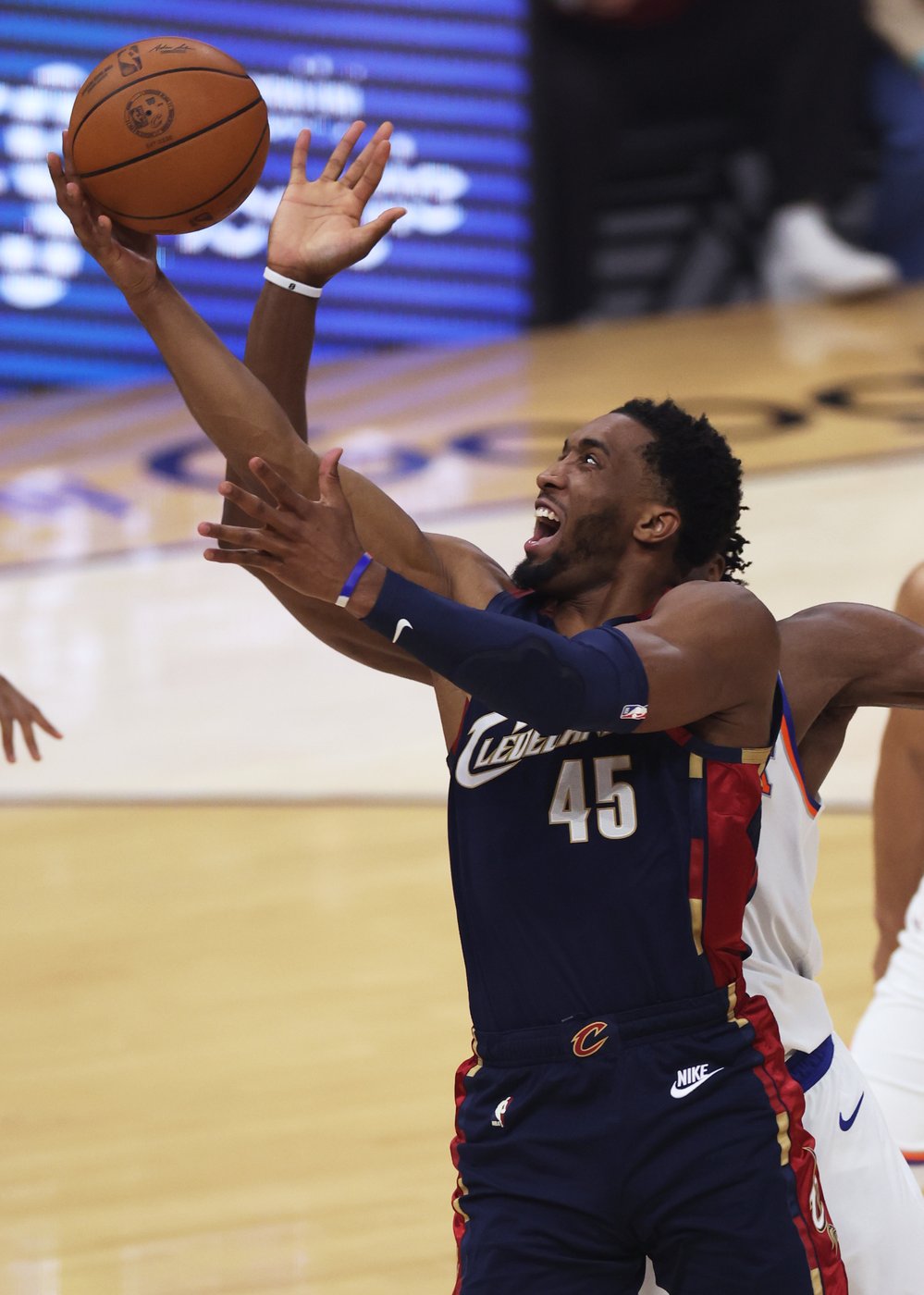 Donovan Mitchell, Cavs fall into perilous 3-0 hole as Knicks keeping rolling on road in East finals | iNFOnews.ca