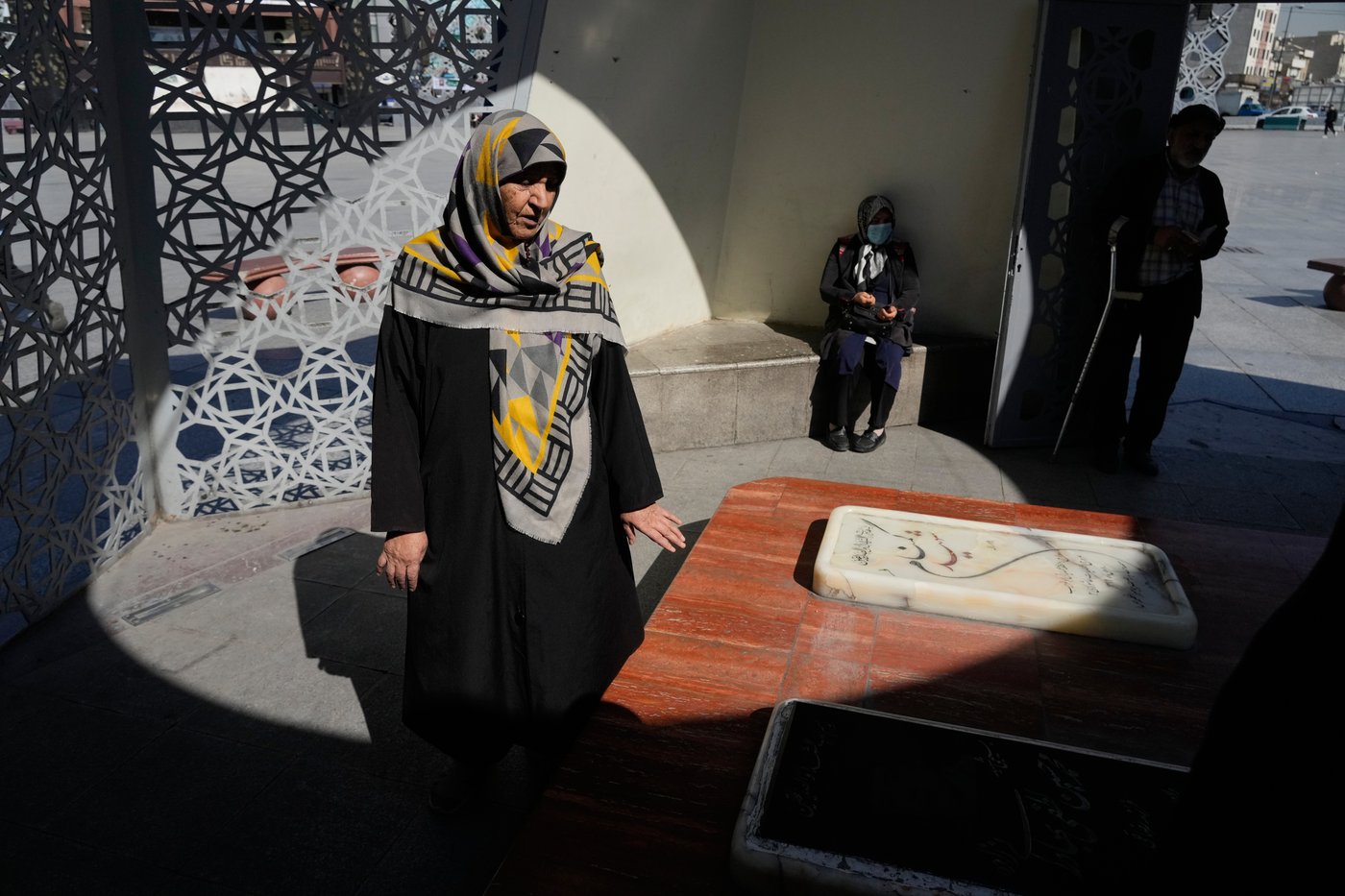 Trump warns of 'bad things' if Iran doesn't make a deal, as second US carrier nears Mideast | iNFOnews.ca