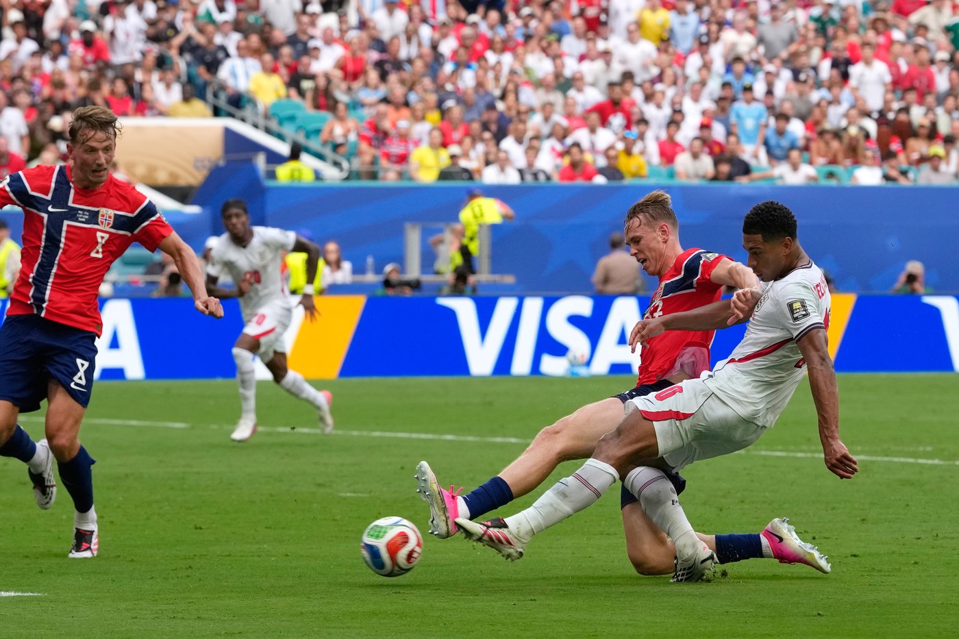 Norway and England head to extra time with their World Cup quarterfinal match tied at 1-1 | iNFOnews.ca