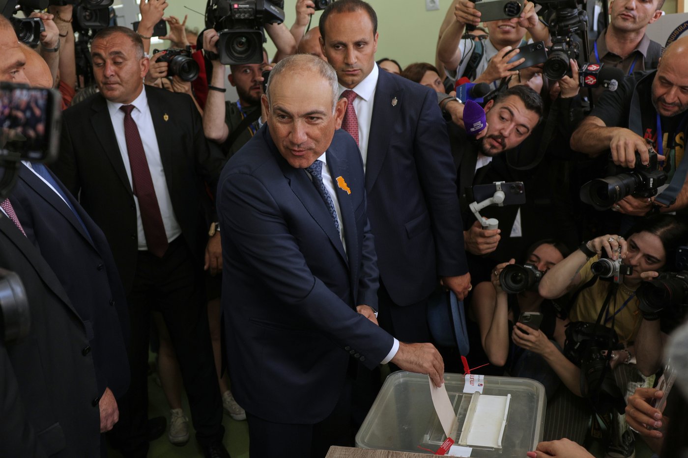 Armenians go to the polls under Russian pressure aimed at preventing a drift toward West | iNFOnews.ca