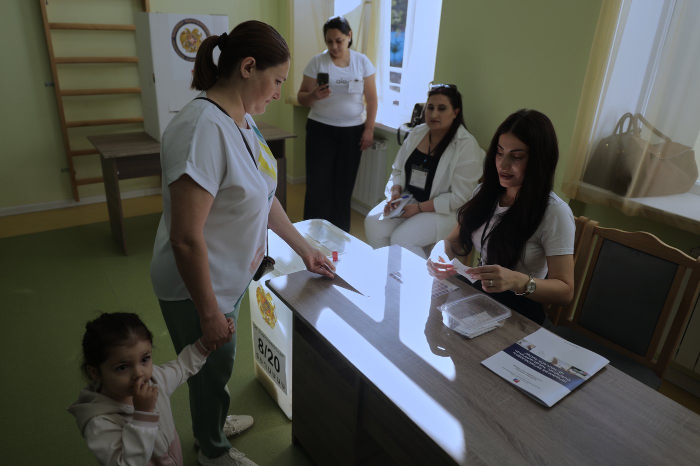 Armenians go to the polls under Russian pressure aimed at preventing a drift toward West | iNFOnews.ca