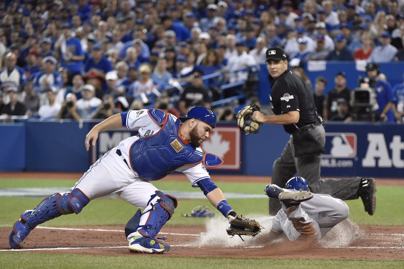 Deadline adds, strong second half fuelled '15 Jays to playoffs, can '26 team do same? | iNFOnews.ca