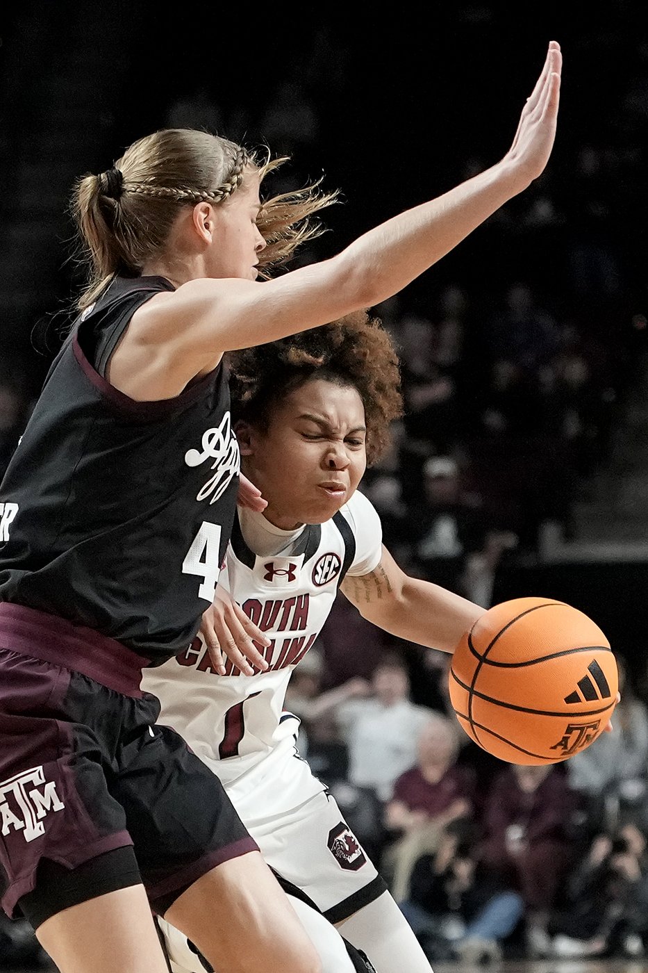 Joyce Edwards' 28 points lead No. 3 South Carolina to a 71-56 victory over Texas A&M | iNFOnews.ca
