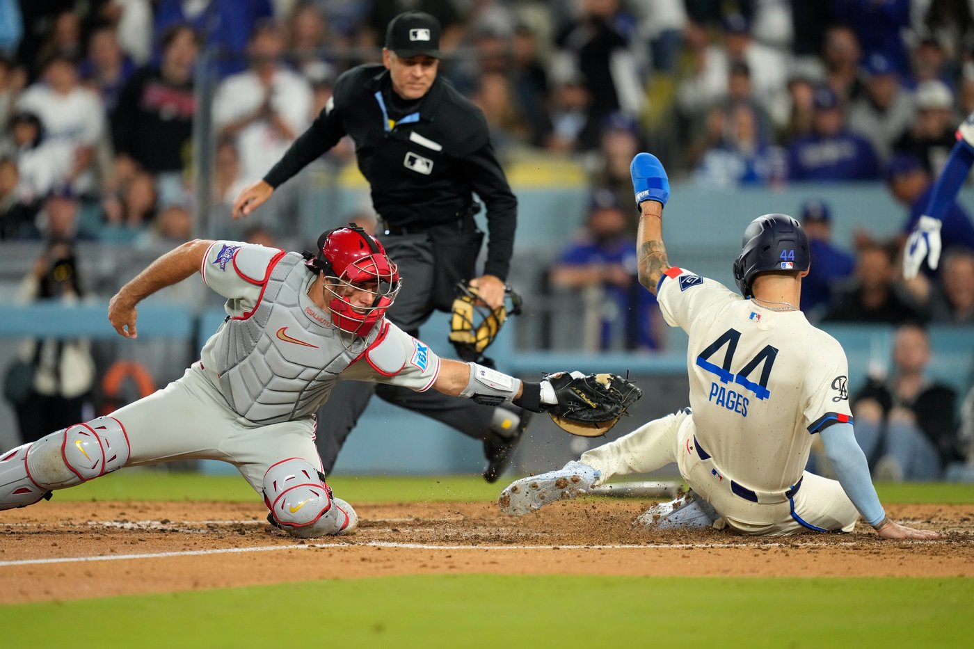 Phillies C Realmuto exits loss vs. Dodgers with left wrist contusion after HBP, X-rays negative | iNFOnews.ca