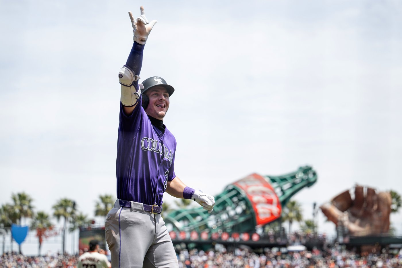 Giants overcome McCarthy's 2nd inside-the-park homer this year, beat Rockies 3-1 | iNFOnews.ca