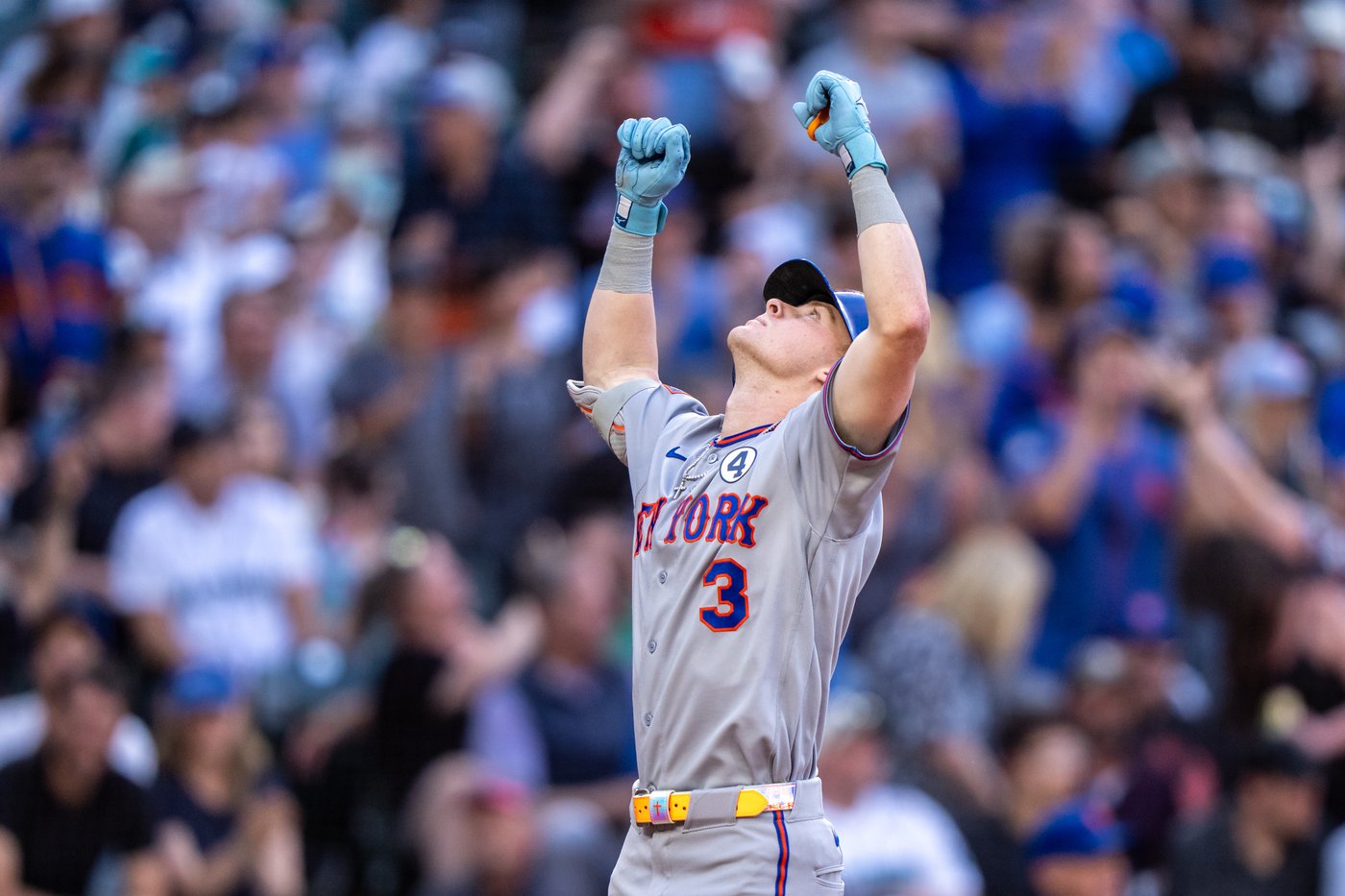 Mariners smack 3 home runs in 8-3 victory over Mets for season-high 8th straight win | iNFOnews.ca Mariners smack 3 home runs in 8-3 victory over Mets for season-high 8th straight win | iNFOnews.ca
