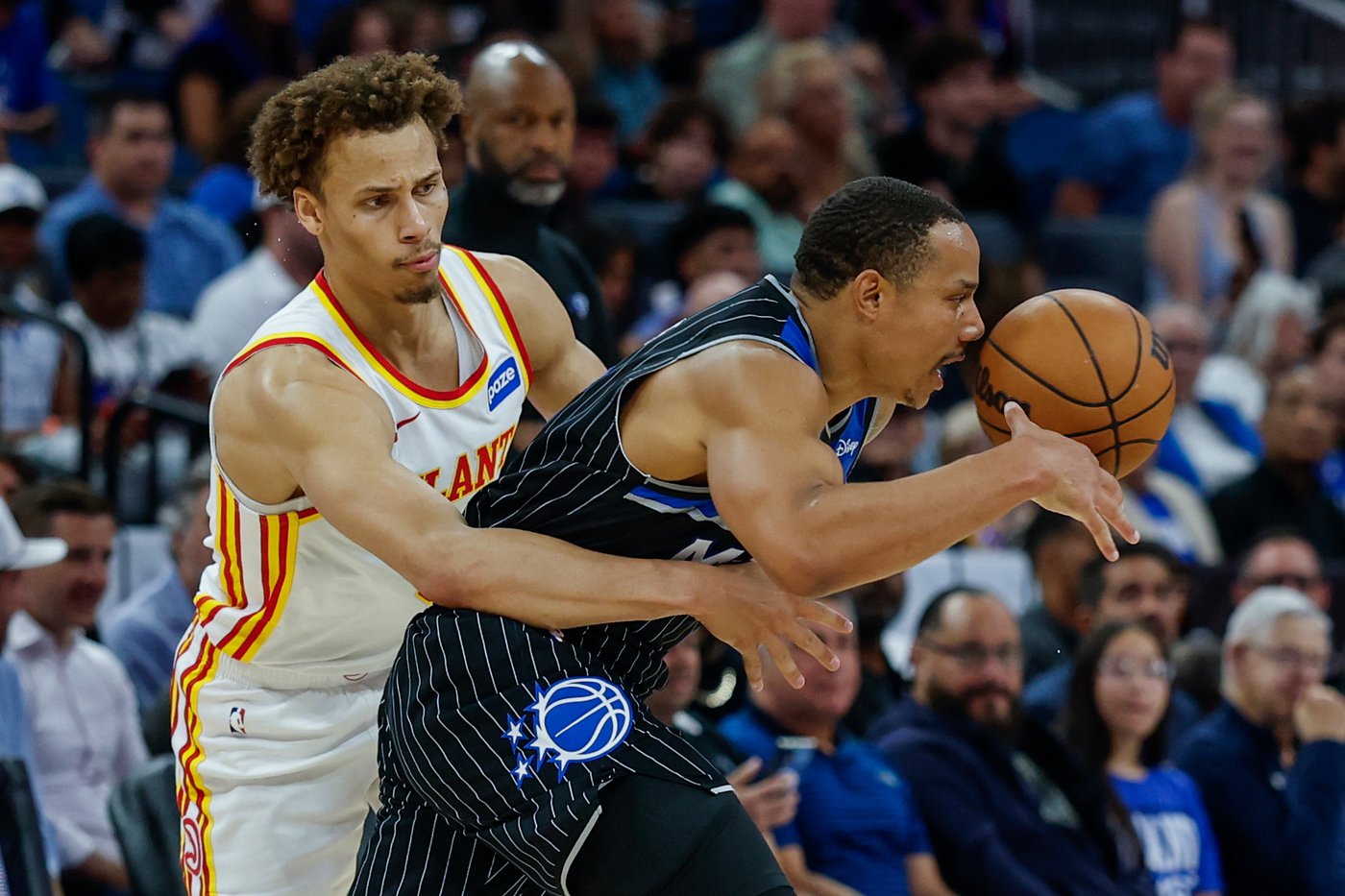 Hawks rout Magic 130-101 for 17th win in 19 games | iNFOnews.ca