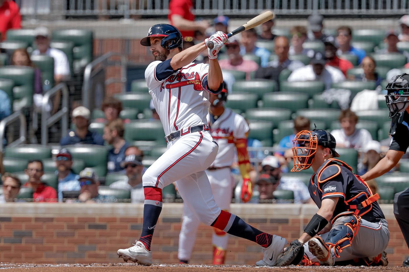 Braves designate José Azócar for assignment, activate Eli White from injured list | iNFOnews.ca