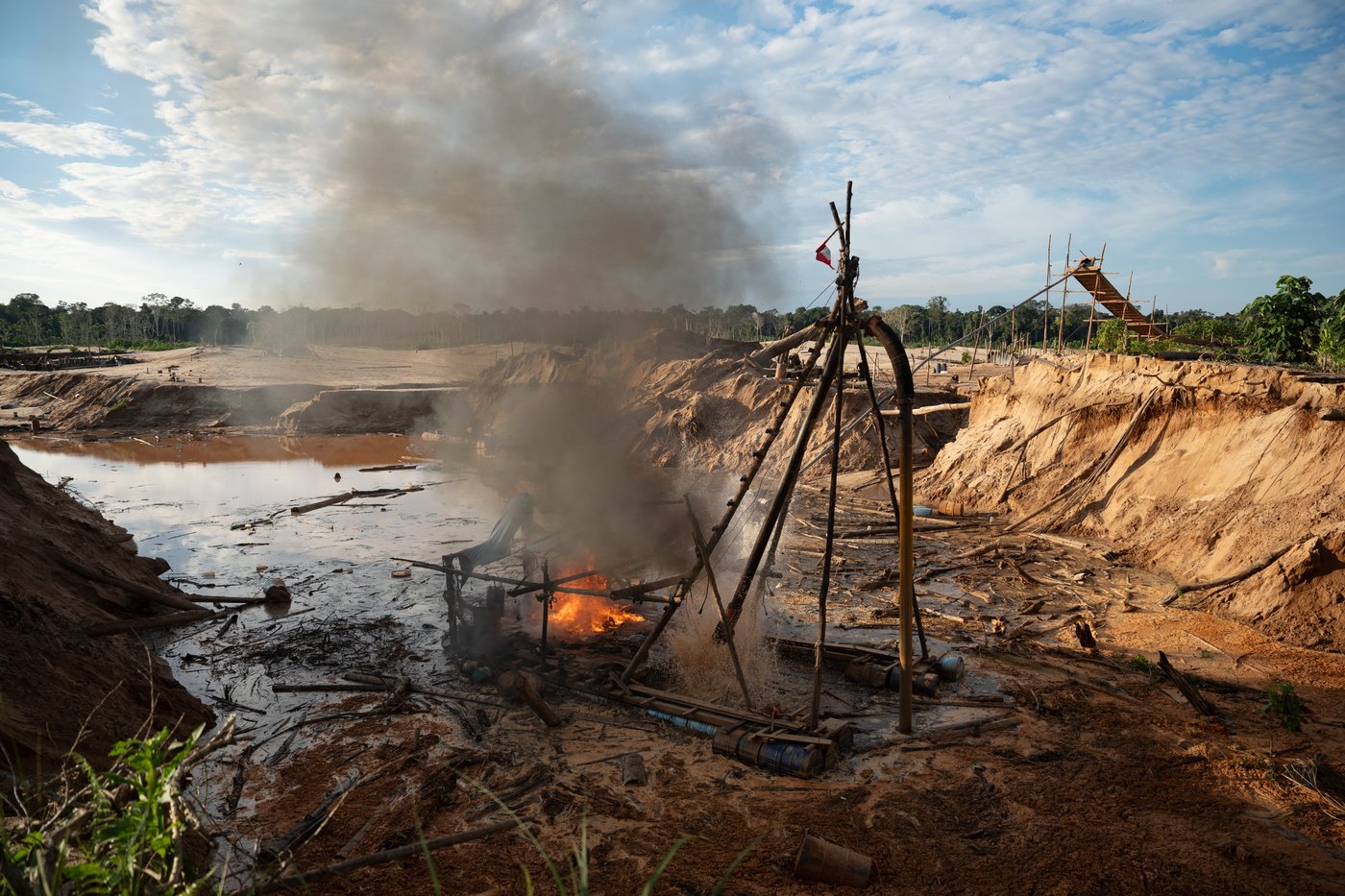Peru steps up fight against illegal gold mining as activity enters protected Amazon reserve | iNFOnews.ca