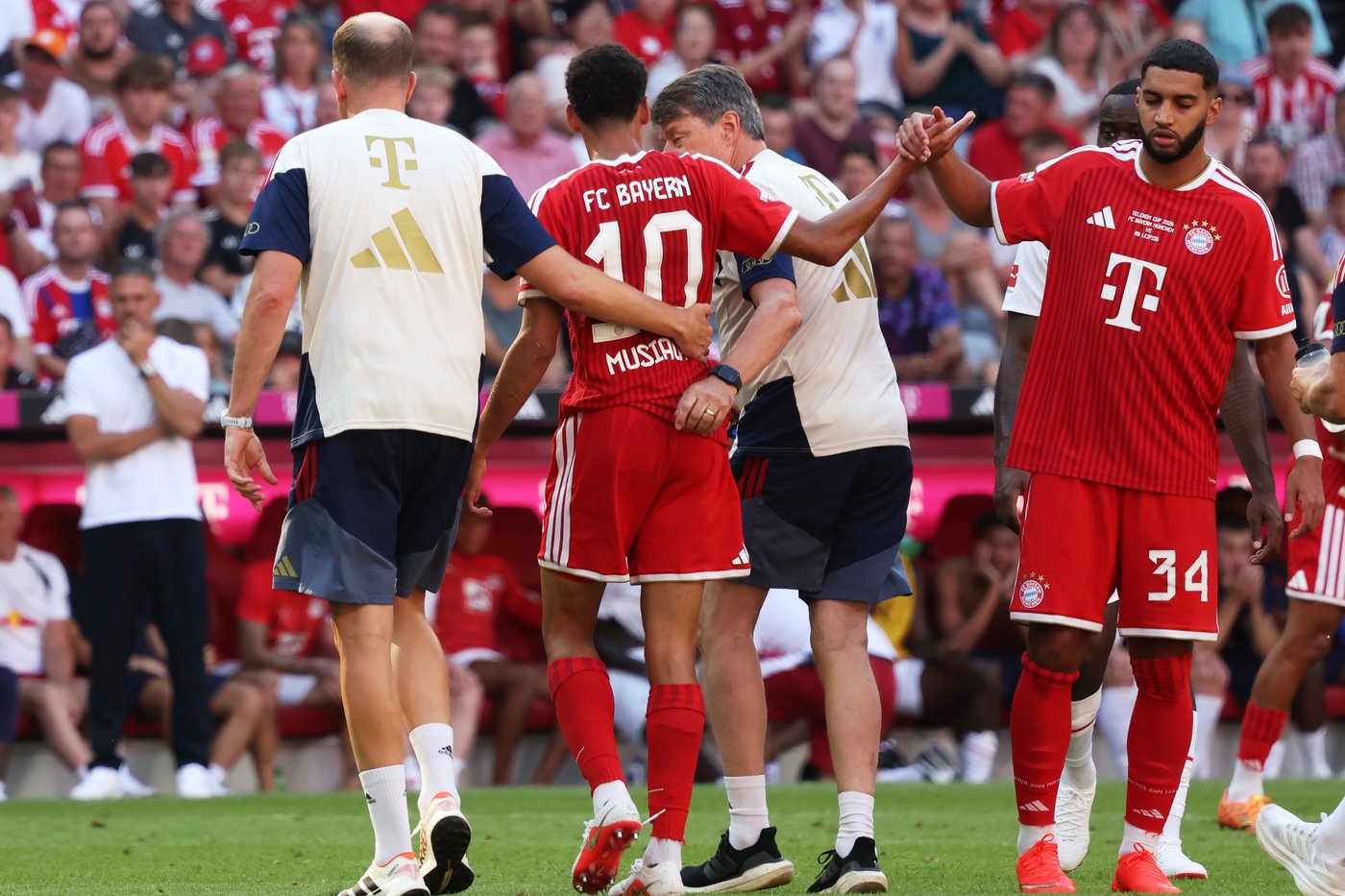 Bayern midfielder Musiala reveals 'neurological' issue after collapse during game for 2nd time | iNFOnews.ca