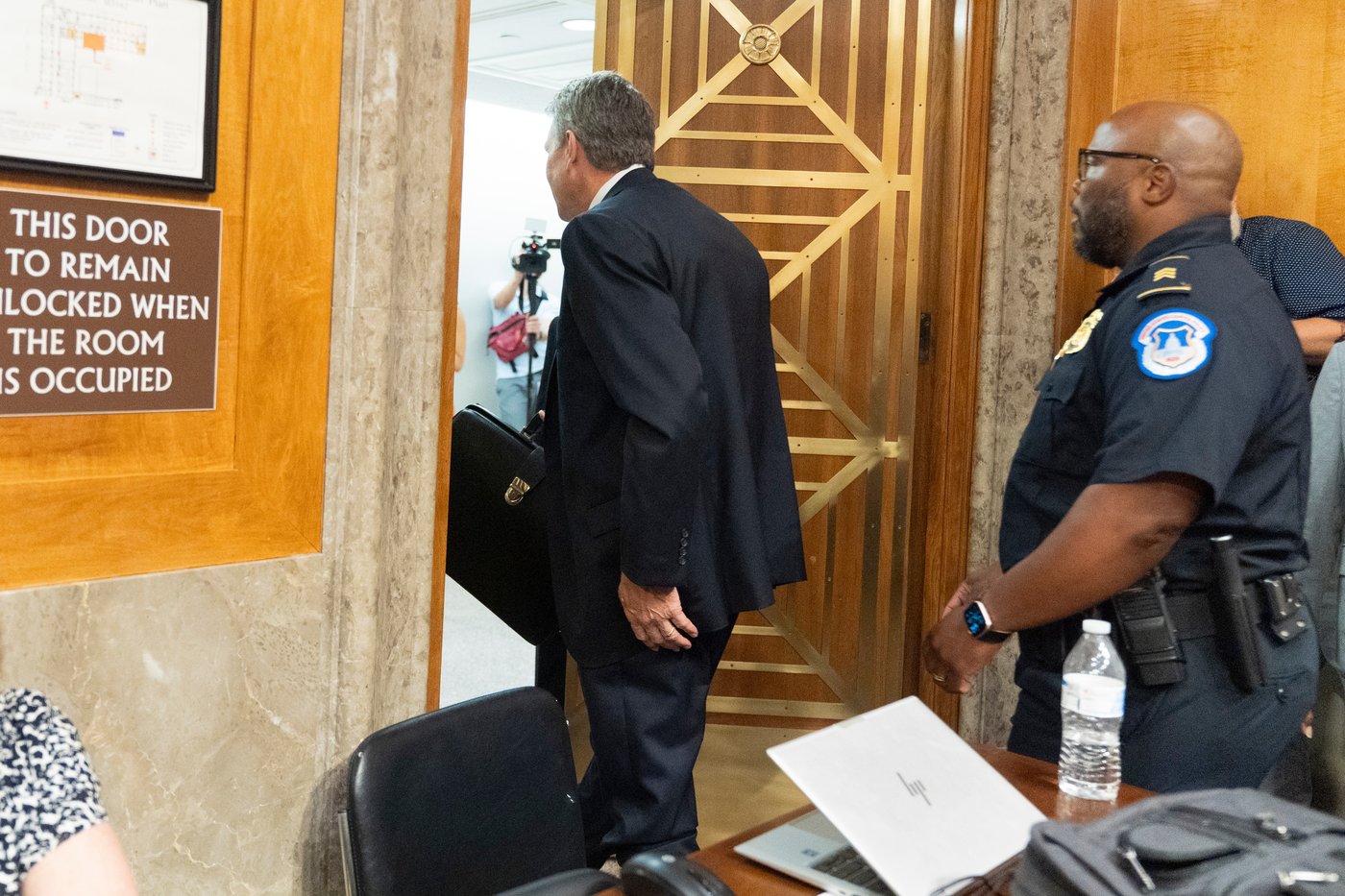 Fauci repeatedly invokes the Fifth Amendment in a contentious Senate committee hearing | iNFOnews.ca