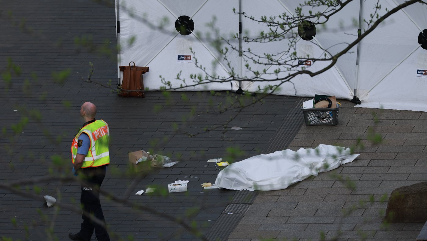 A driver plows into people in a shopping area in Germany, killing 2 | iNwheels