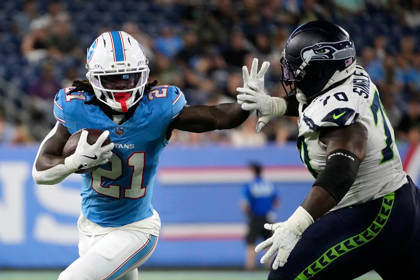 Titans overcome 13-point deficit to beat starter-less Seahawks, 19-16 | iNFOnews.ca