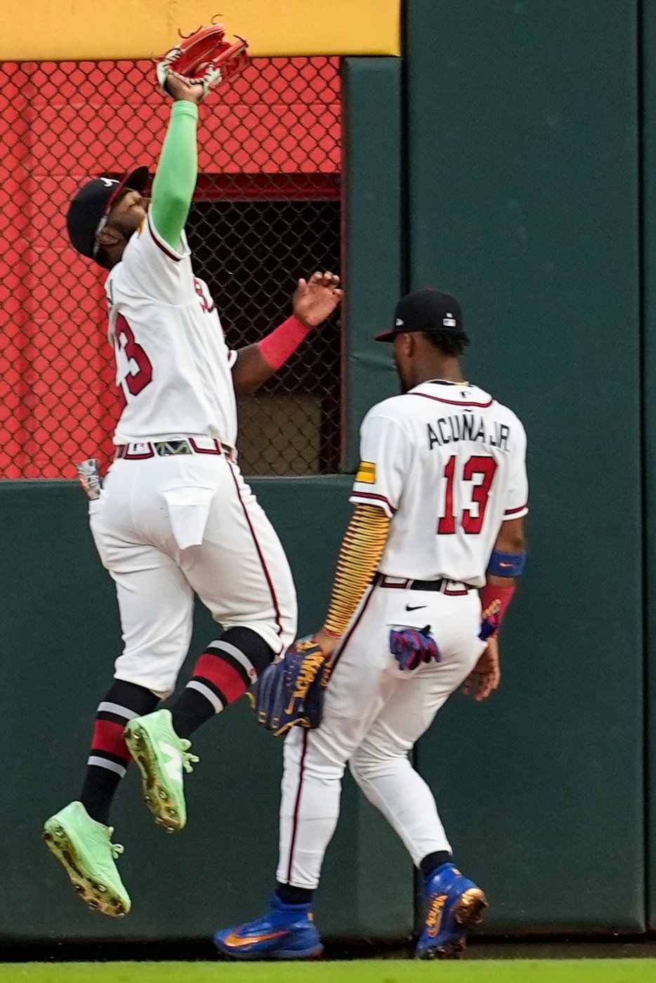 Albies and Riley homer, Braves beat Marlins 4-2 behind Grant Holmes’ 6 scoreless innings | iNFOnews.ca