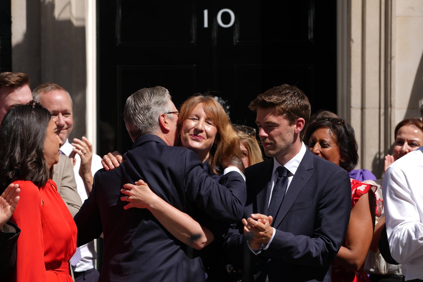 Andy Burnham becomes Britain’s new prime minister as Starmer resigns, in photos | iNFOnews.ca