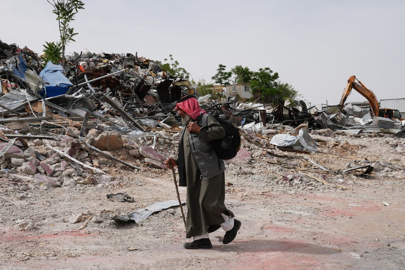 Israeli bulldozers raze about 50 Palestinian shops ahead of settlement-linked road project | iNhome