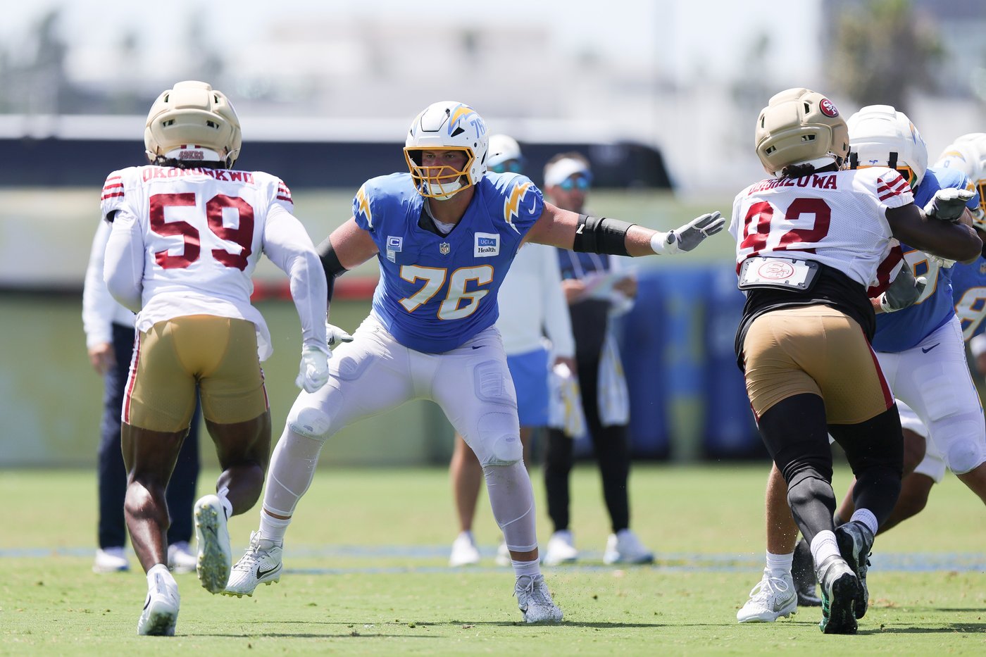 Chargers center Tyler Biadasz carted off with left leg injury in joint practice with 49ers | iNFOnews.ca