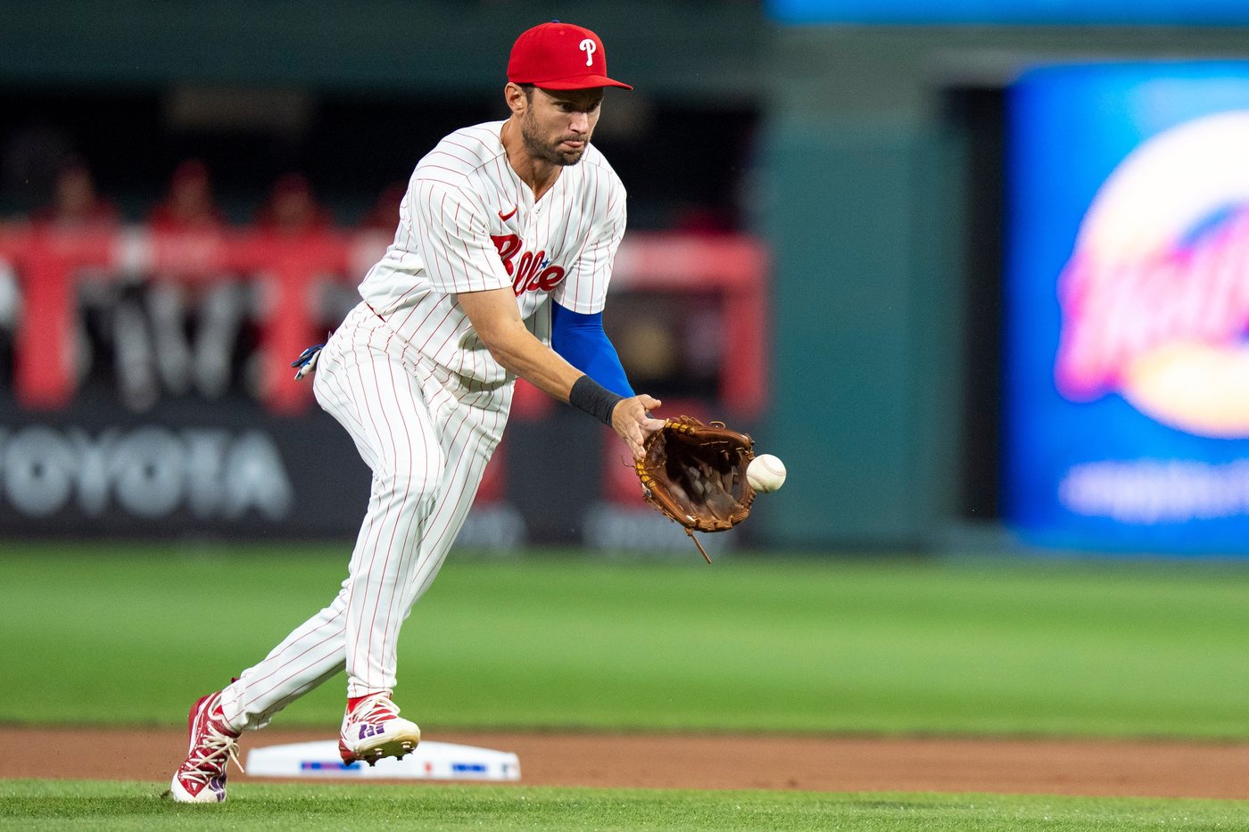 Muncy's two-run homer, Wrobleski's pitching help Dodgers defeat Wheeler, Phillies 2-1 | iNFOnews.ca Muncy's two-run homer, Wrobleski's pitching help Dodgers defeat Wheeler, Phillies 2-1 | iNFOnews.ca