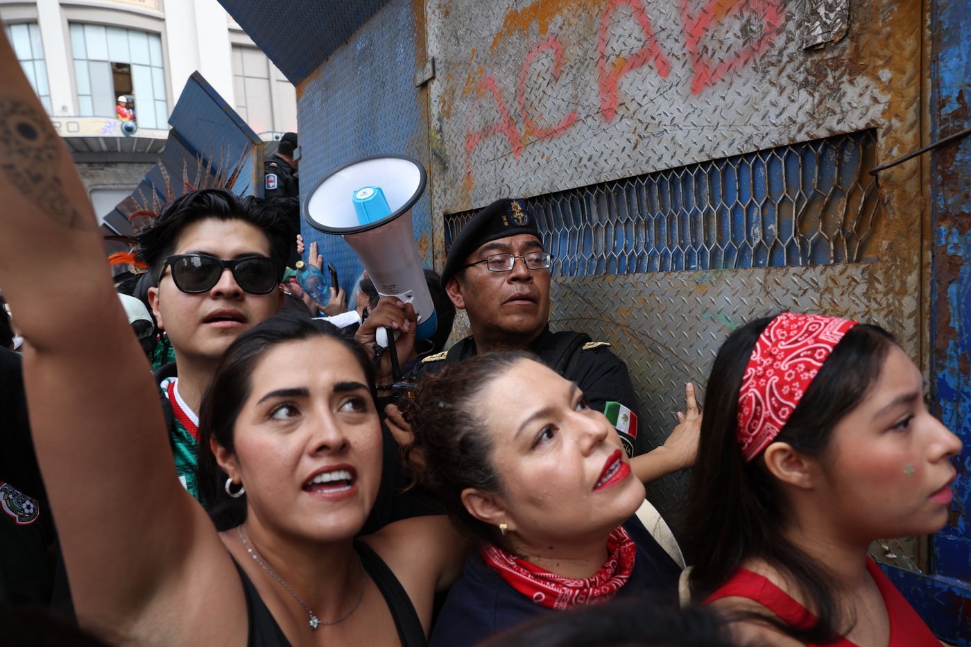 Photos from the spectacular World Cup opening ceremony in Mexico City | iNFOnews.ca