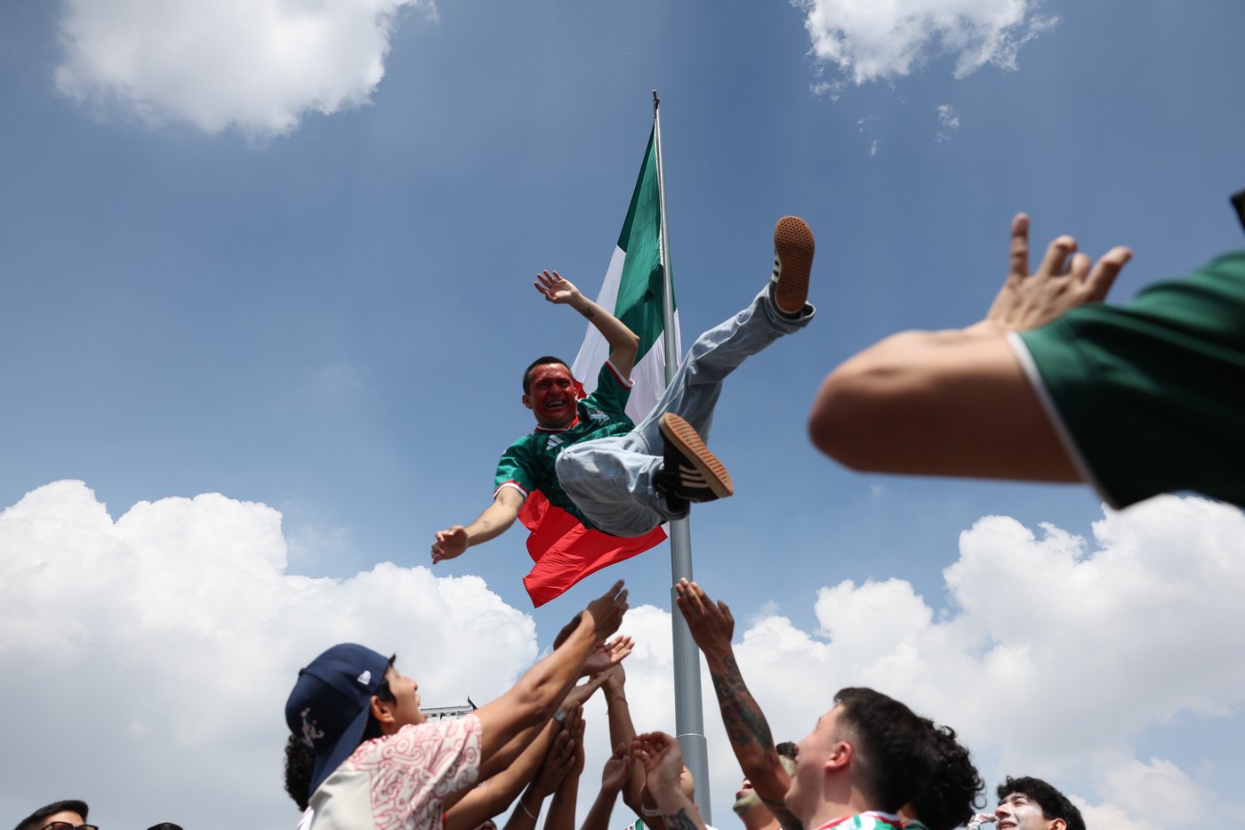 Photos from the spectacular World Cup opening ceremony in Mexico City | iNFOnews.ca