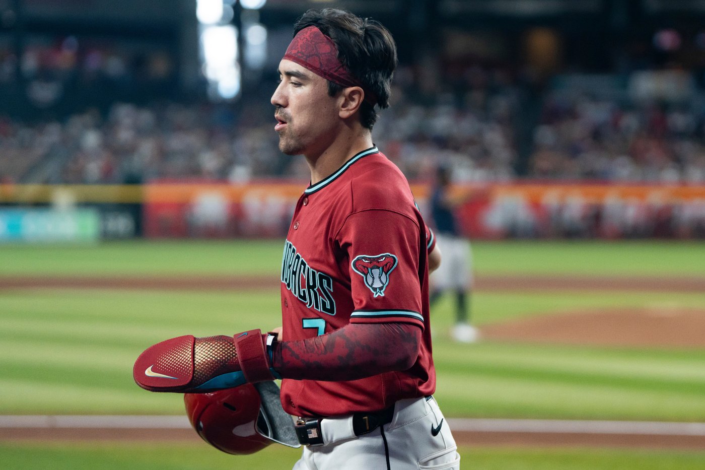 Corbin Carroll exits game with back tightness, but Diamondbacks manager Torey Lovullo not concerned | iNFOnews.ca