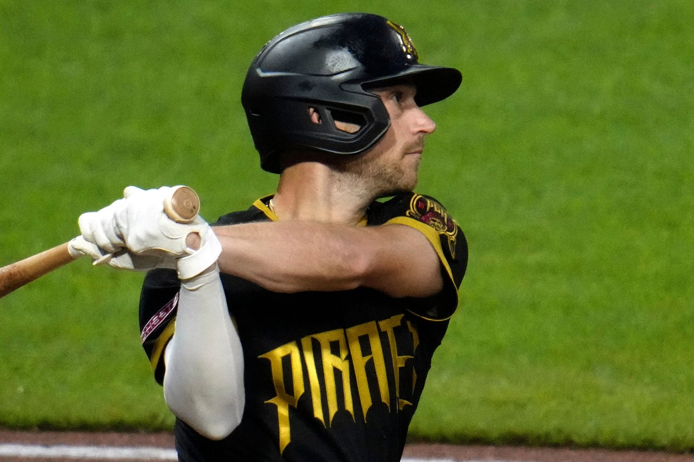 Lowe, Flores homer to power the Pirates over the slumping Red Sox, 8-4 | iNFOnews.ca Lowe, Flores homer to power the Pirates over the slumping Red Sox, 8-4 | iNFOnews.ca