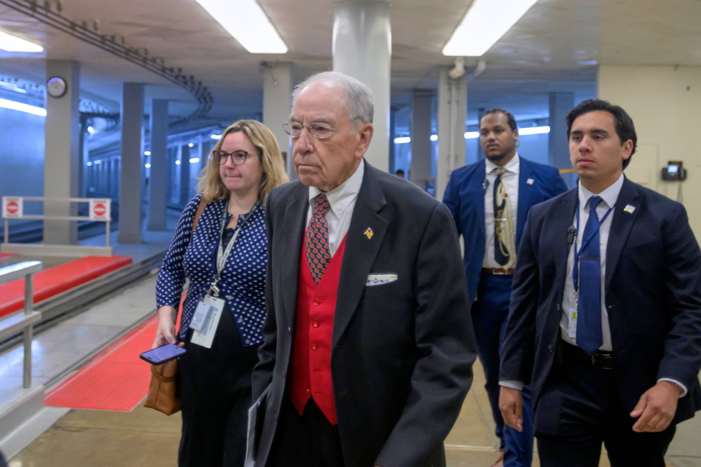 Senators head for the exits without meeting Trump's demands for voting bill | iNFOnews.ca Senators head for the exits without meeting Trump's demands for voting bill | iNFOnews.ca