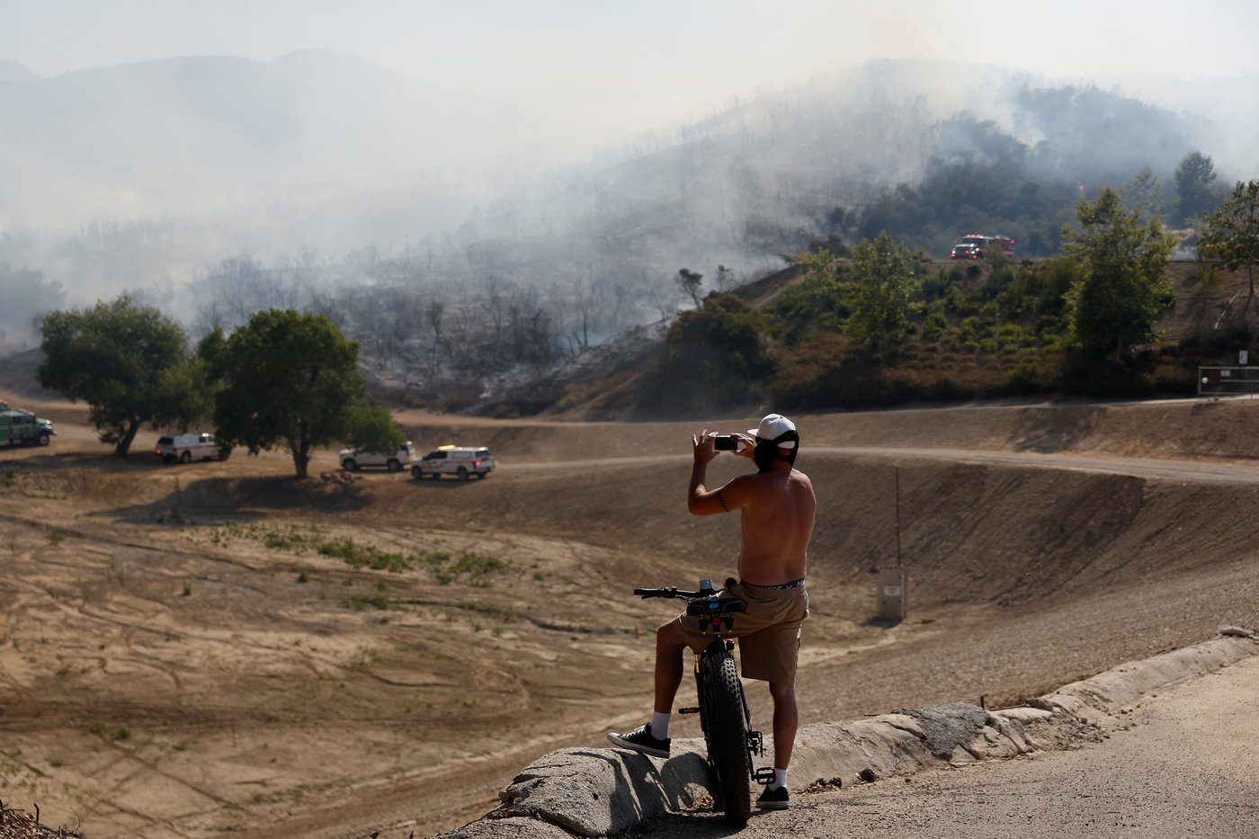 More than 17,000 under evacuation orders as Southern California wildfire threatens homes | iNhome
