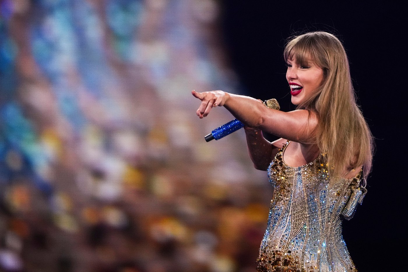 Taylor Swift and Bad Bunny top Spotify's first all-time most streamed artists list | iNFOnews.ca