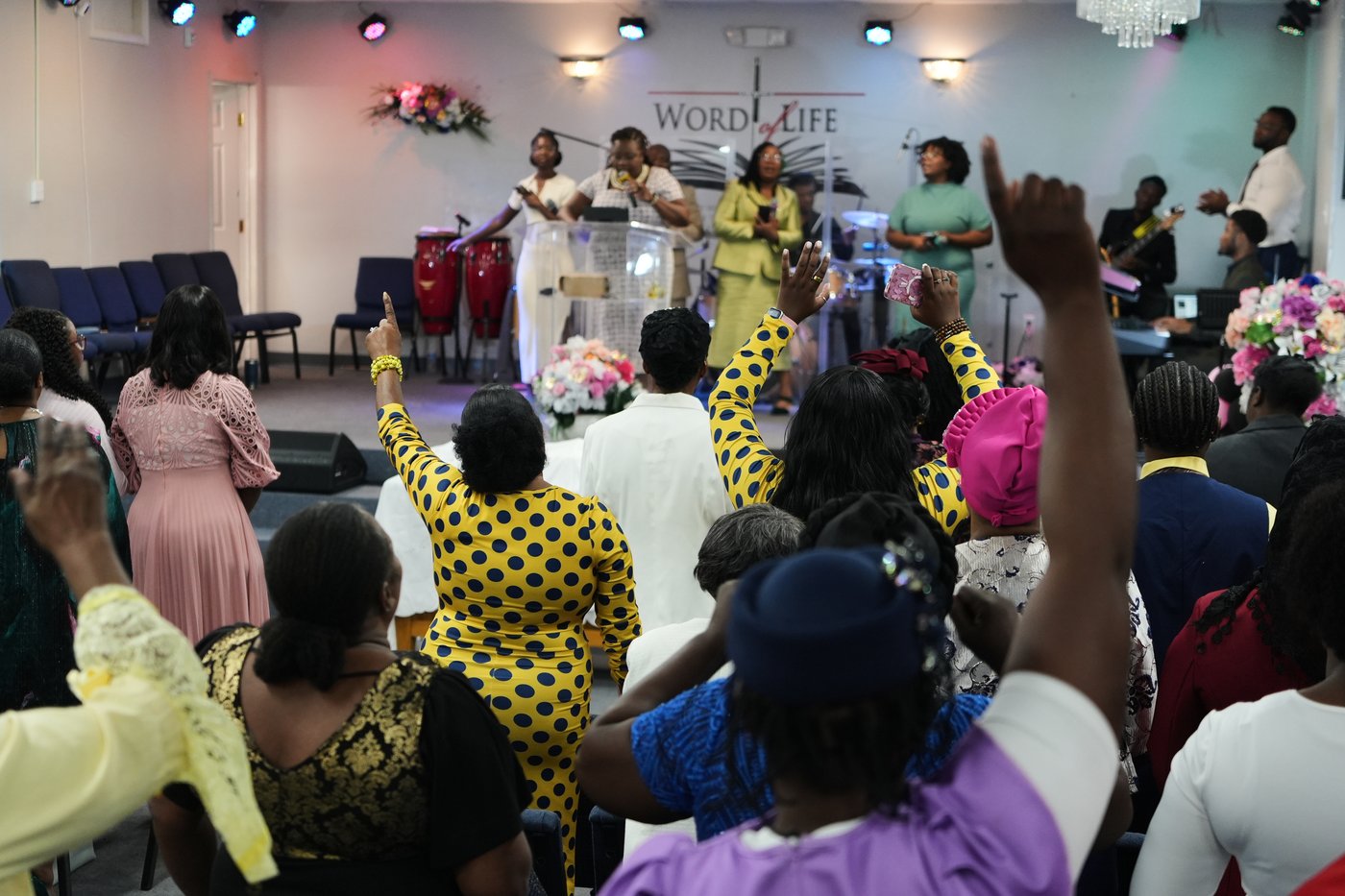 Empty pews and fear of ICE on Maryland’s Eastern Shore after TPS ends for Haitians | iNFOnews.ca Empty pews and fear of ICE on Maryland’s Eastern Shore after TPS ends for Haitians | iNFOnews.ca