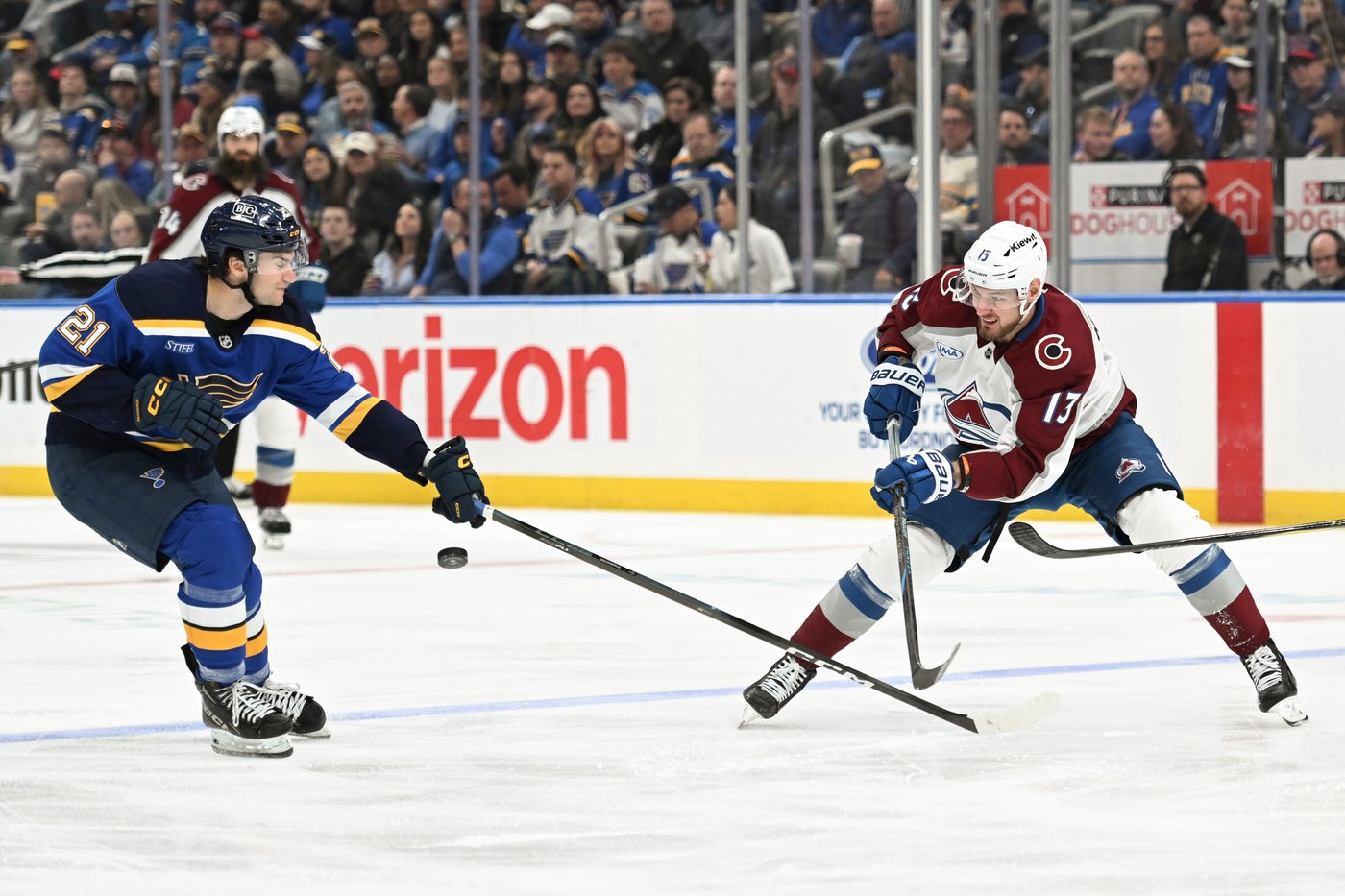 Avalanche clinch top spot in Western Conference and shift focus to bigger goals | iNFOnews.ca