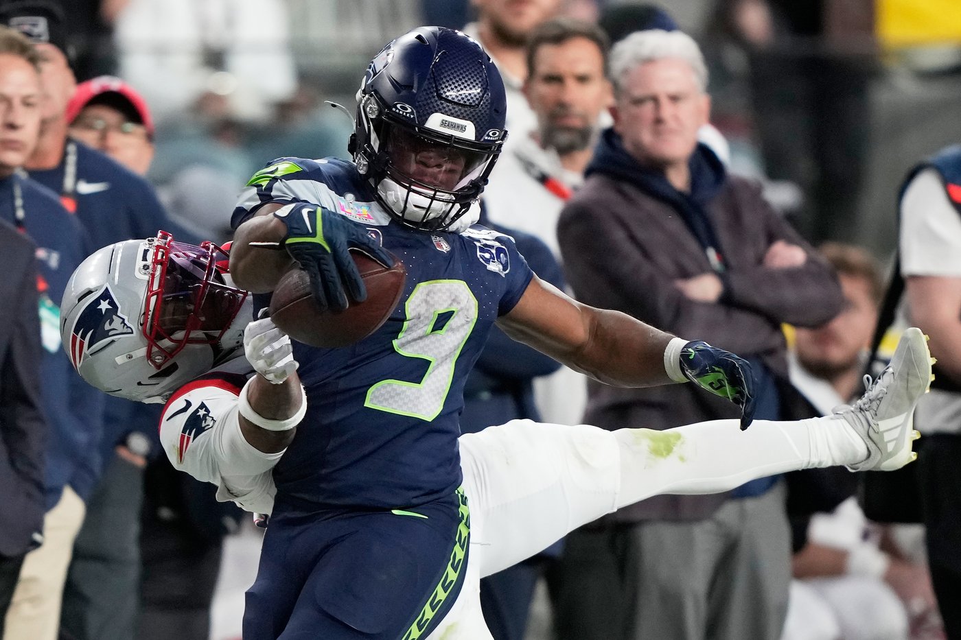Kenneth Walker III becomes 1st running back to win Super Bowl MVP in 28 years | iNFOnews.ca