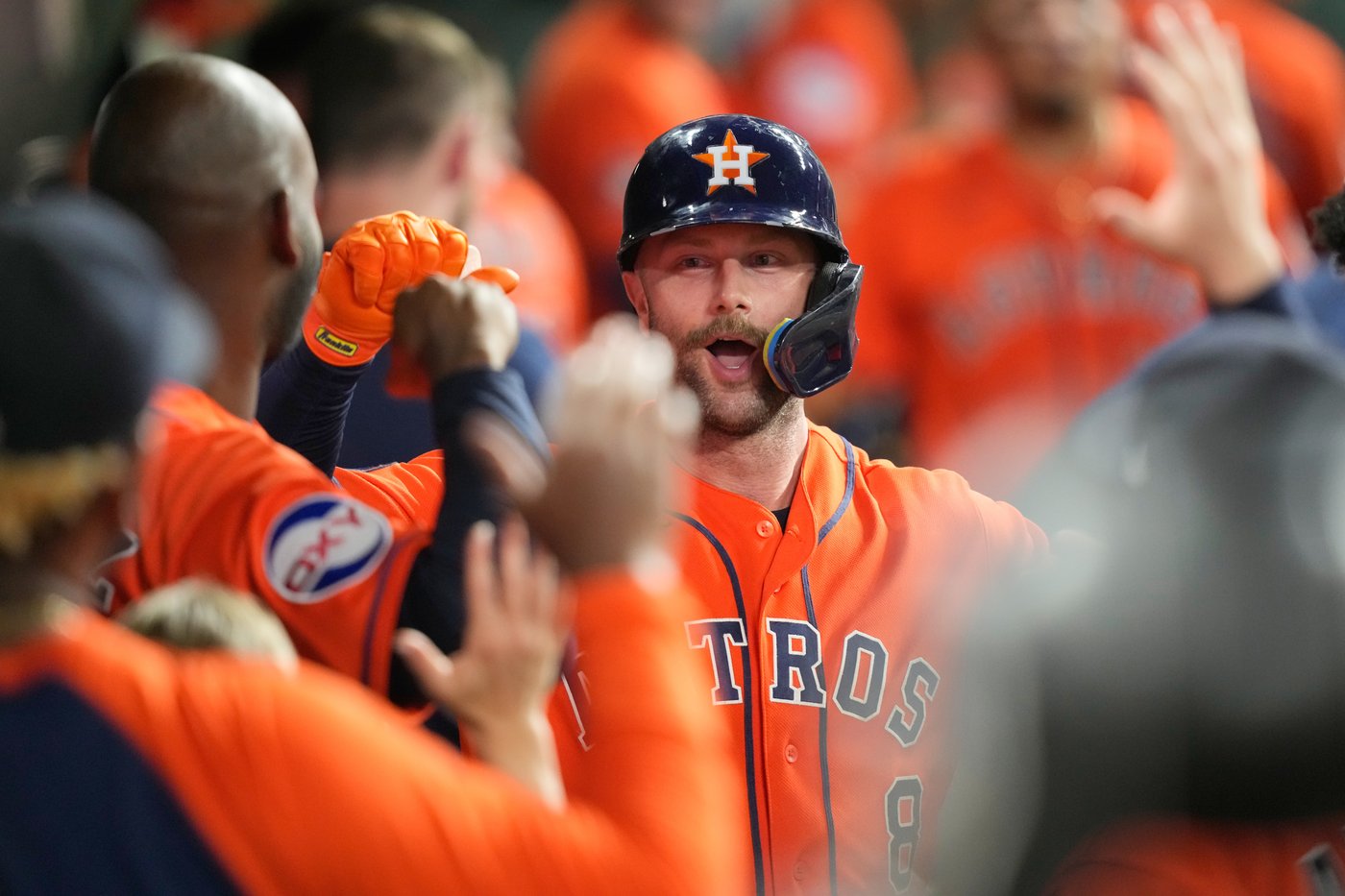 Yainer Diaz powers the Astros past the Rangers 11-2, pushing Houston into first | iNFOnews.ca