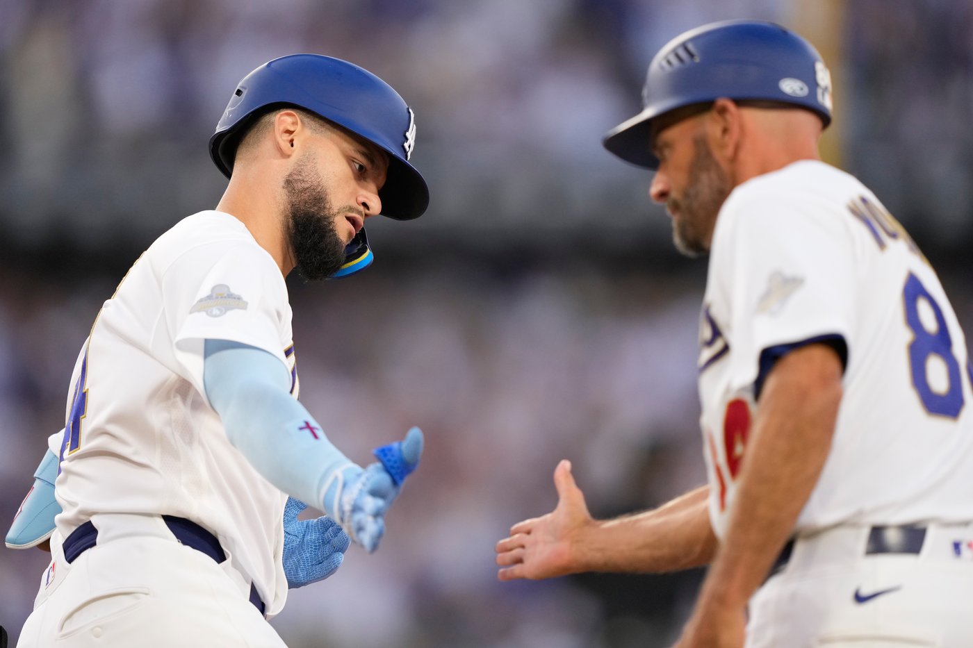 Dodgers open defense of back-to-back World Series titles with a win | iNFOnews.ca