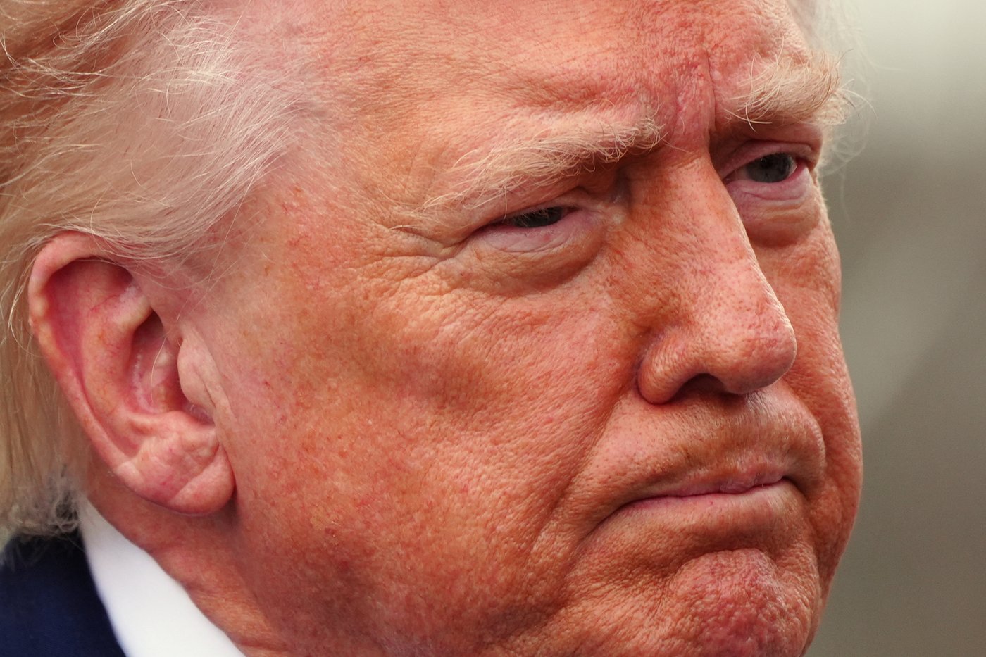 ICE officers soon will help with airport security unless Democrats end shutdown, Trump says | iNFOnews.ca