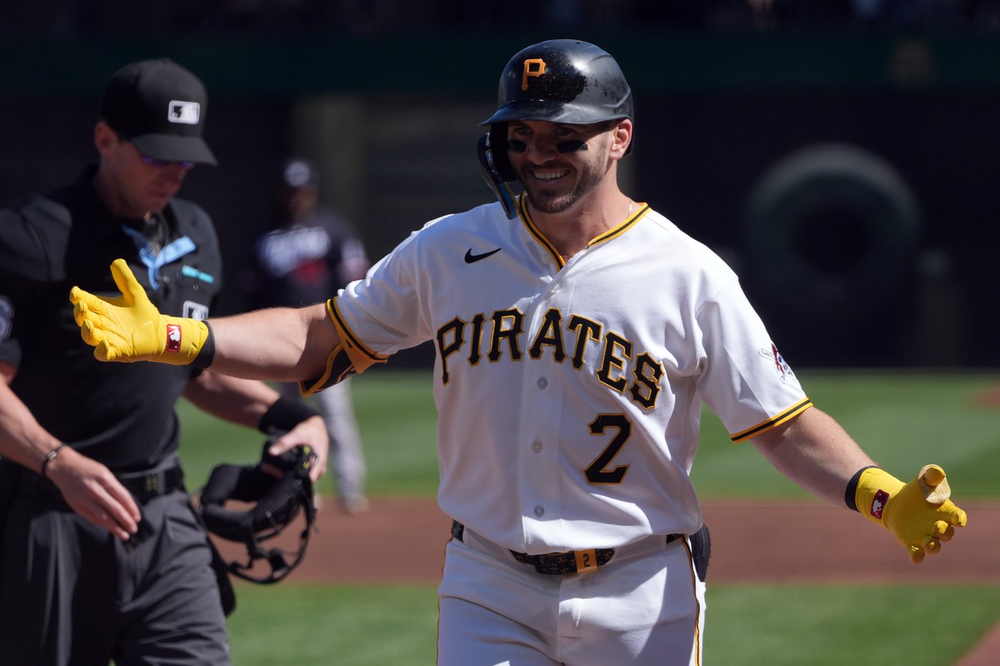 Jake Mangum homers and drives in 2 runs as Pirates hold off Twins 10-9 | iNFOnews.ca Jake Mangum homers and drives in 2 runs as Pirates hold off Twins 10-9 | iNFOnews.ca