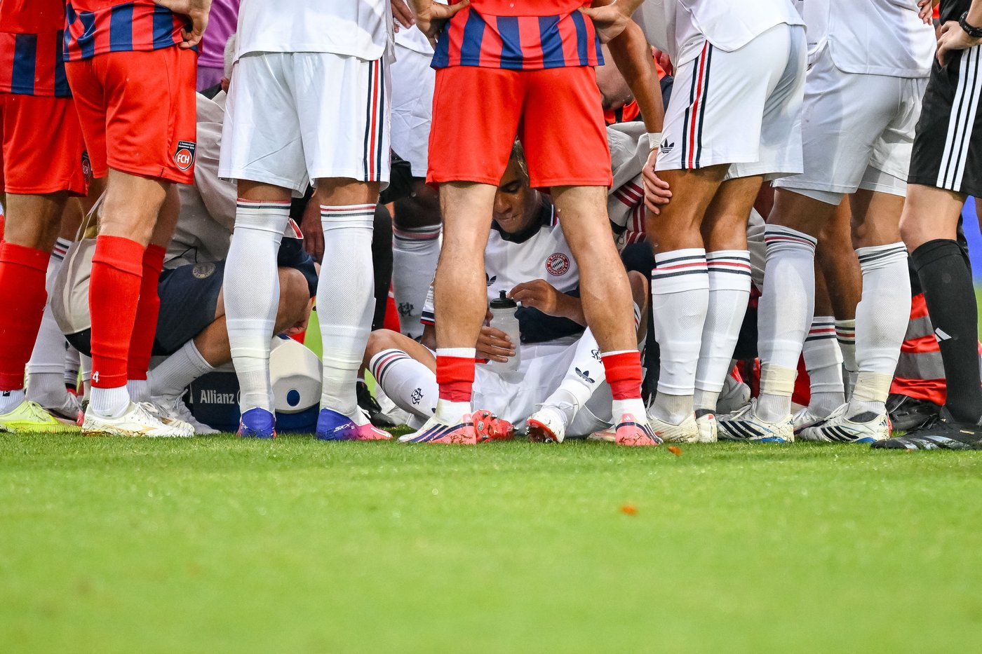Bayern Munich: Musiala had neurological issue for 'long time,' treatment change caused collapses | iNFOnews.ca Bayern Munich: Musiala had neurological issue for 'long time,' treatment change caused collapses | iNFOnews.ca