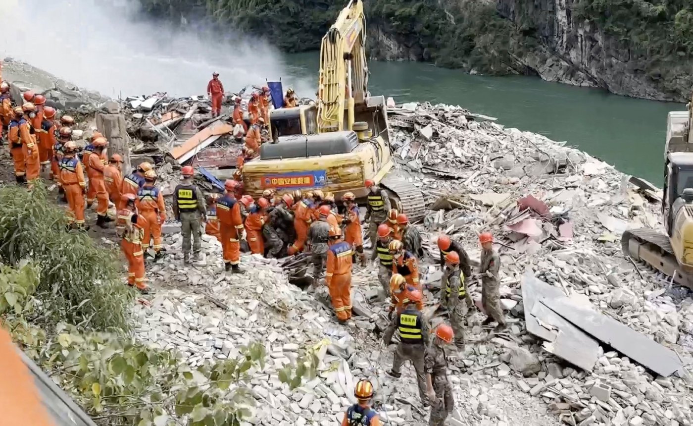 Landslide in China's Chongqing kills at least 8 and leaves 34 missing | iNFOnews.ca Landslide in China's Chongqing kills at least 8 and leaves 34 missing | iNFOnews.ca