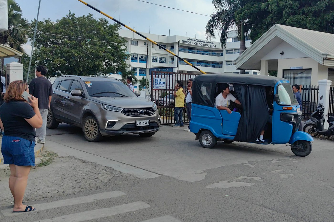 Student kills schoolmate and himself in livestreamed Philippine school attack, official says | iNFOnews.ca