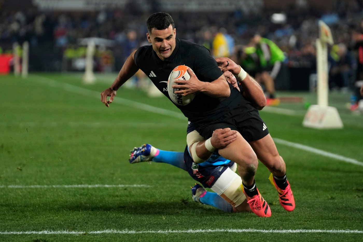 All Blacks storm past the Bulls 50-19 in final tune-up for South Africa tests | iNFOnews.ca