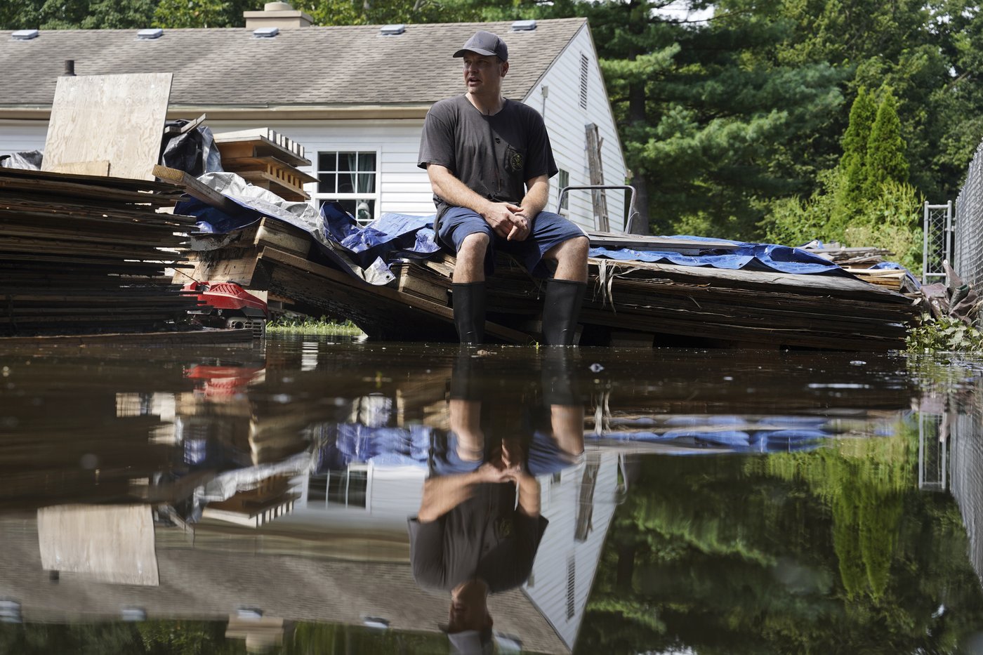 At least 7 people have died from days of heavy rain and record-setting flooding in Indiana | iNwheels At least 7 people have died from days of heavy rain and record-setting flooding in Indiana | iNwheels