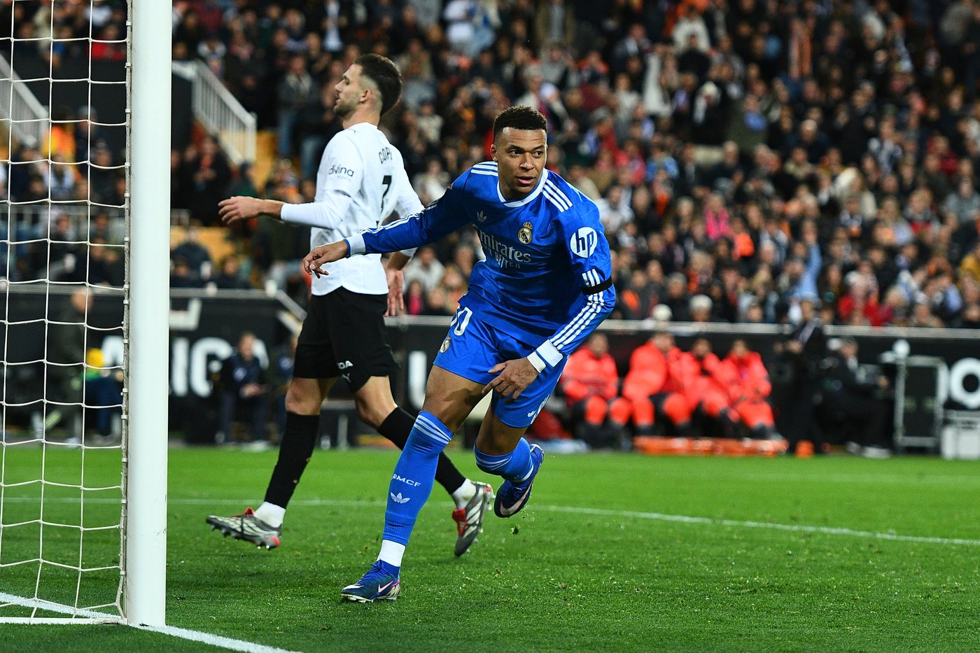 Kylian Mbappé's scoring streak for Madrid has some wondering if he'll overtake Cristiano Ronaldo | iNFOnews.ca