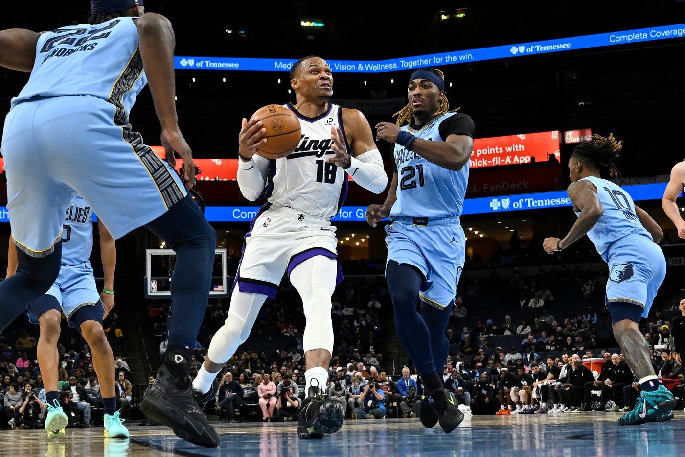 Kings stop franchise-worst 16-game skid with first road win since December | iNFOnews.ca
