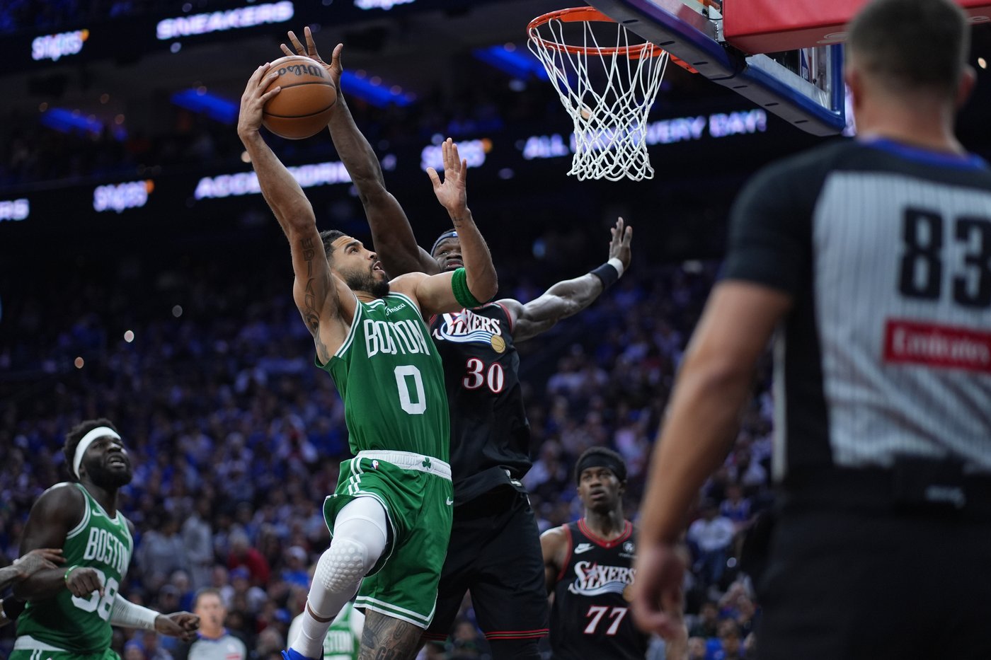 Celtics beat the 76ers 108-100 in Game 3 behind 25 points each from Tatum and Brown | iNFOnews.ca