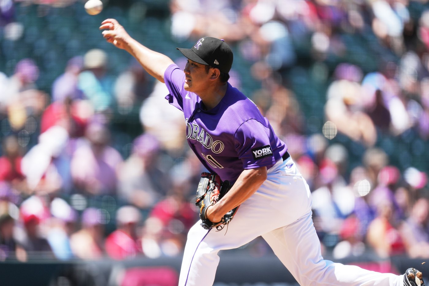 Rumfield erupts for 4 hits, Sugano efficient in return from injured list as Rockies beat Reds 10-3 | iNFOnews.ca Rumfield erupts for 4 hits, Sugano efficient in return from injured list as Rockies beat Reds 10-3 | iNFOnews.ca